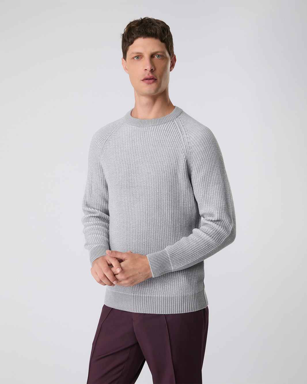 Suéter raglan cinza