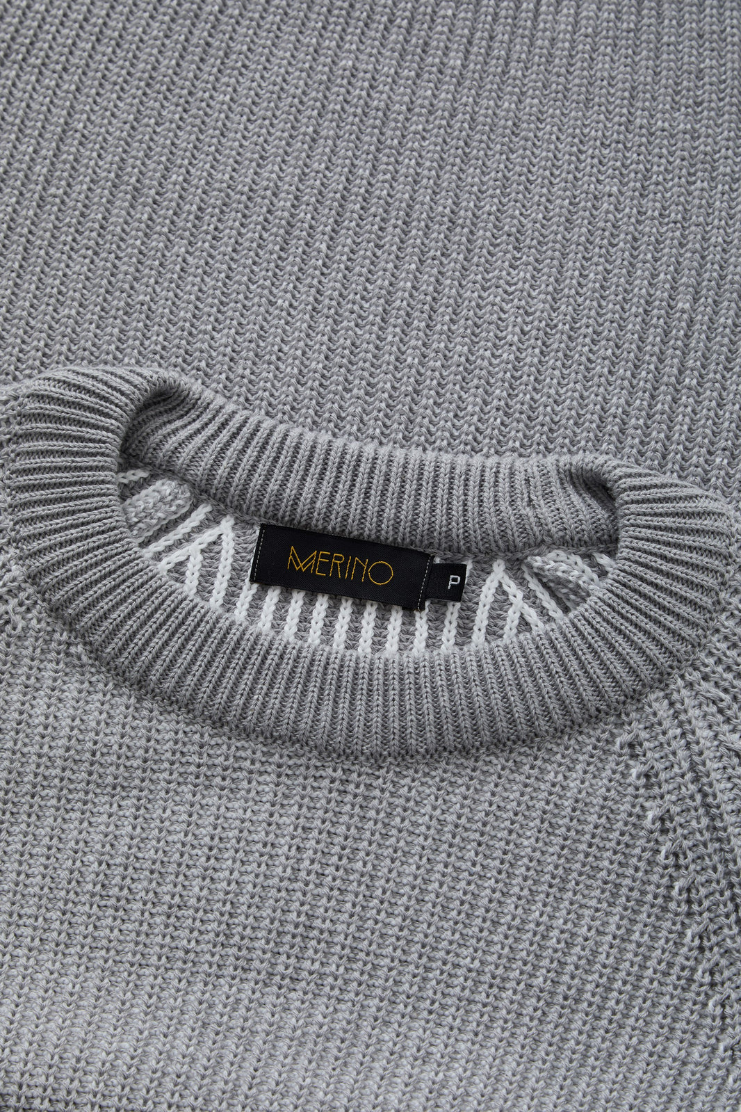 Suéter raglan cinza