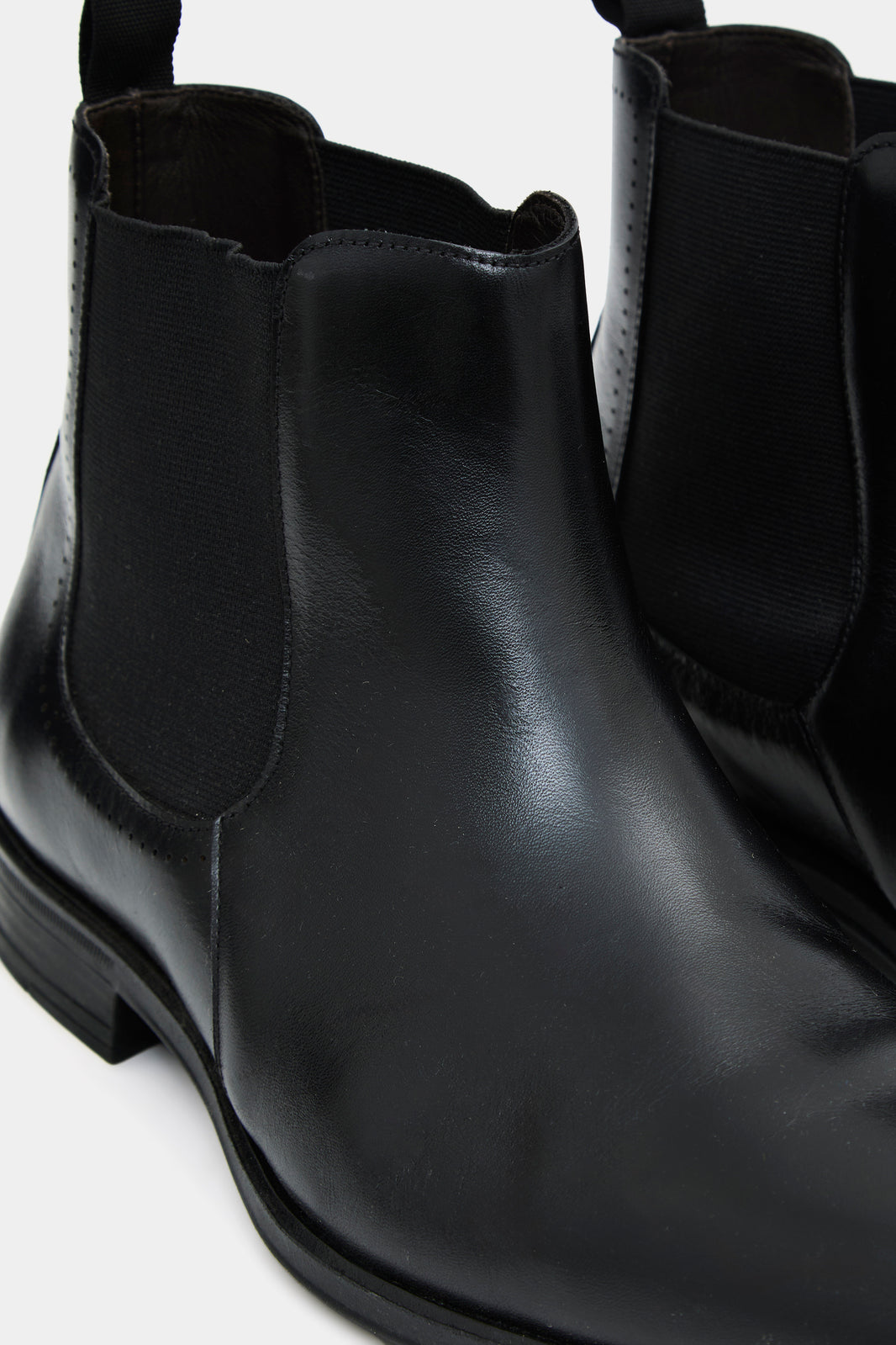 Bota Chelsea Couro Preta