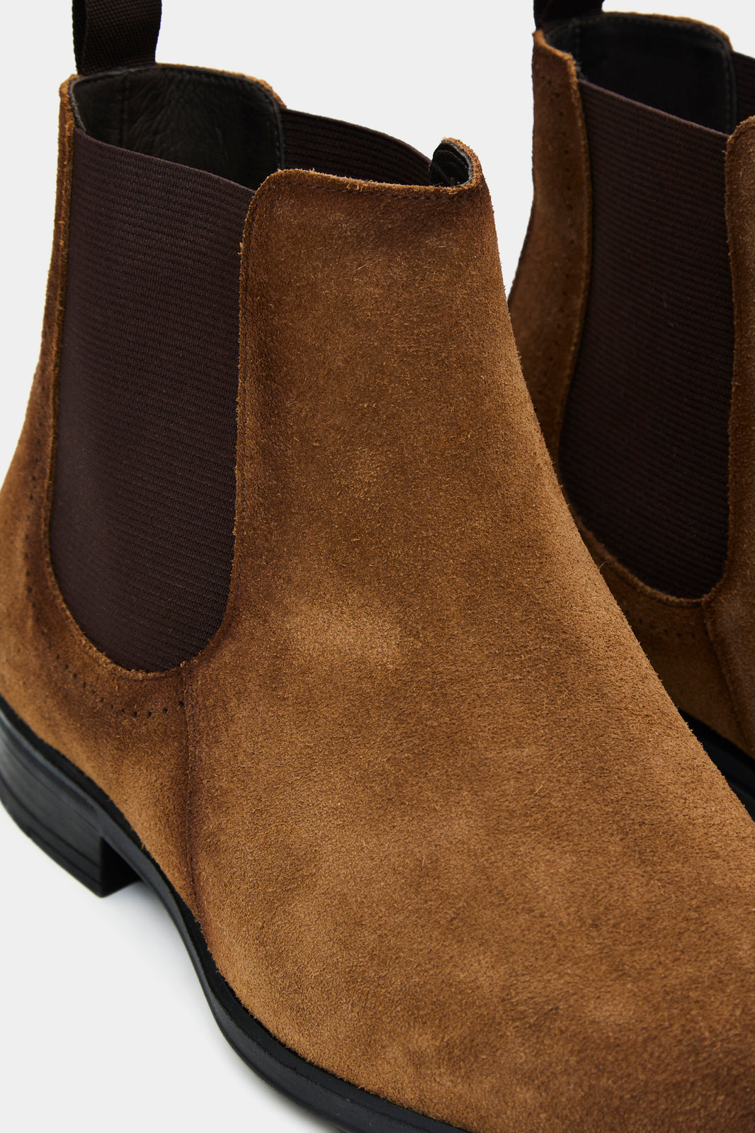 Bota Chelsea Camurça Marrom
